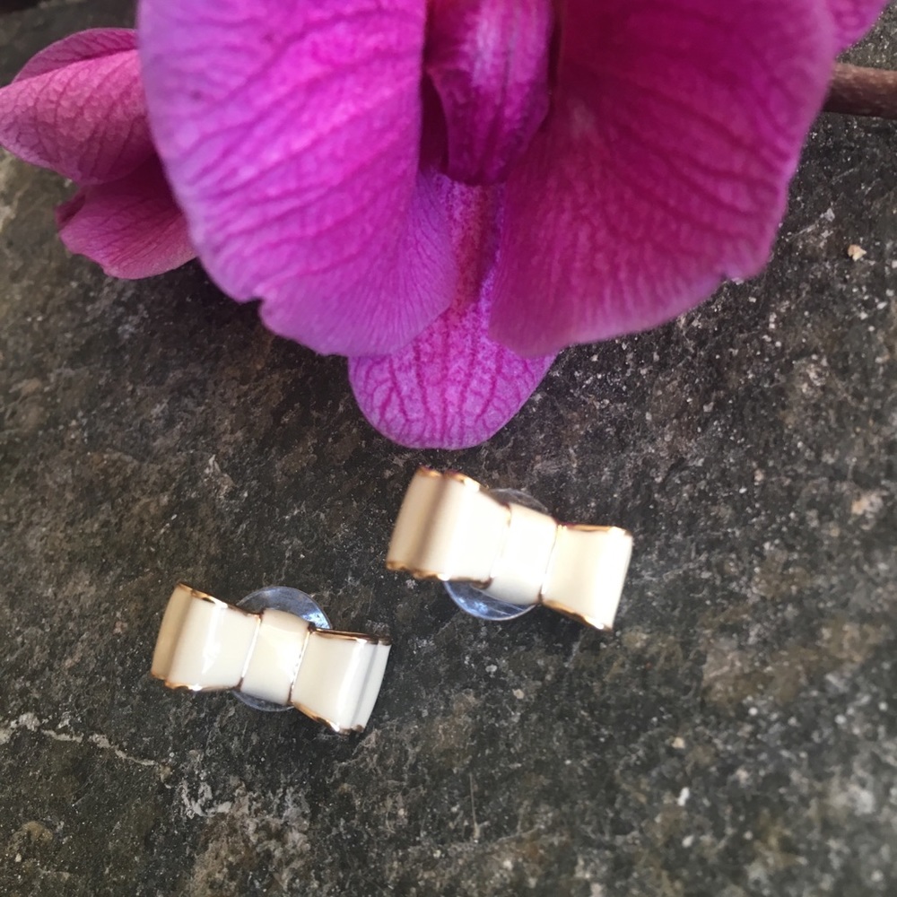 Kate Spade Beige Bow Earrings